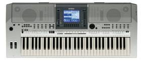 YAMAHA PSR S 700 YAMAHA PSR S 700
